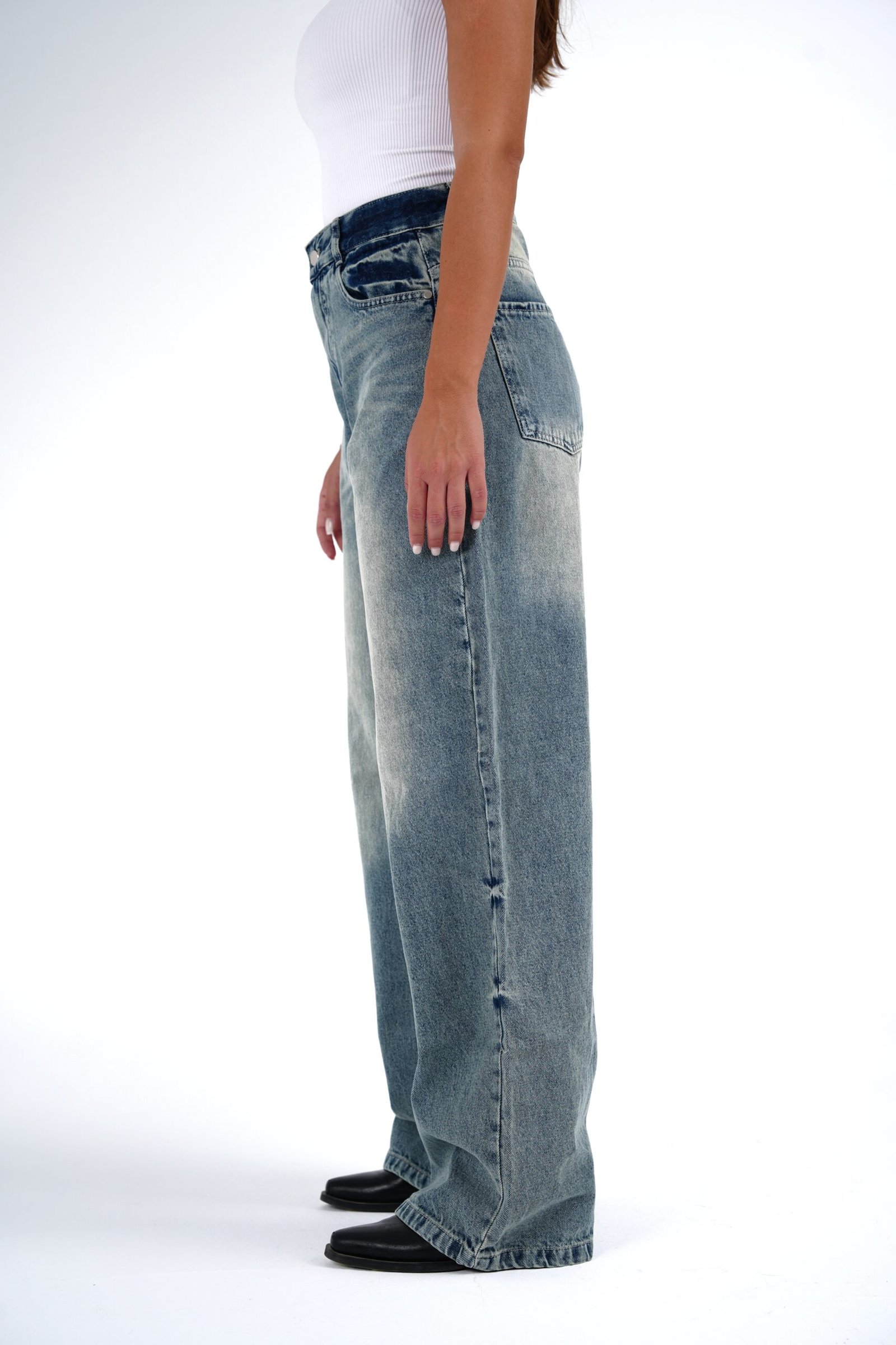 Concept’s Dirty Light Baggy Denim - Image 6